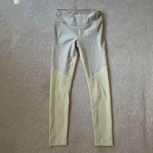 Outdoor Voices two tone 7/8 leggings